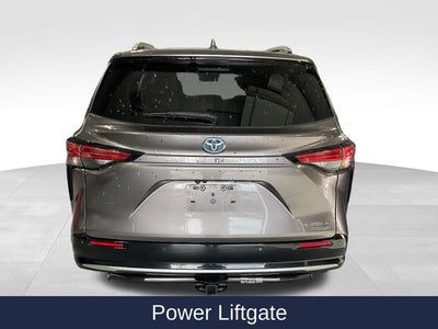 2021 Toyota Sienna Platinum 7 Passenger