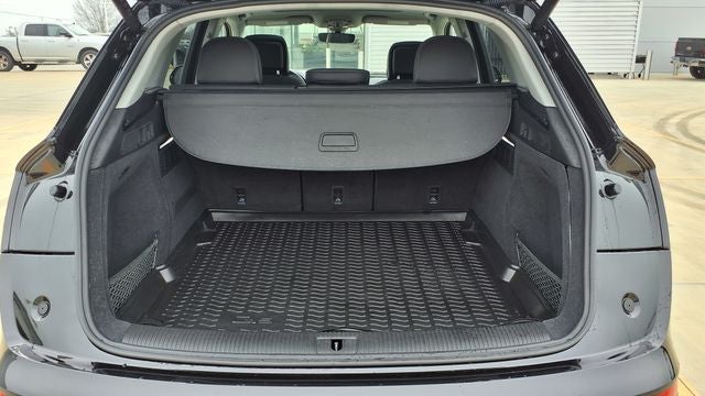 2024 Audi Q5 45 S line Premium quattro