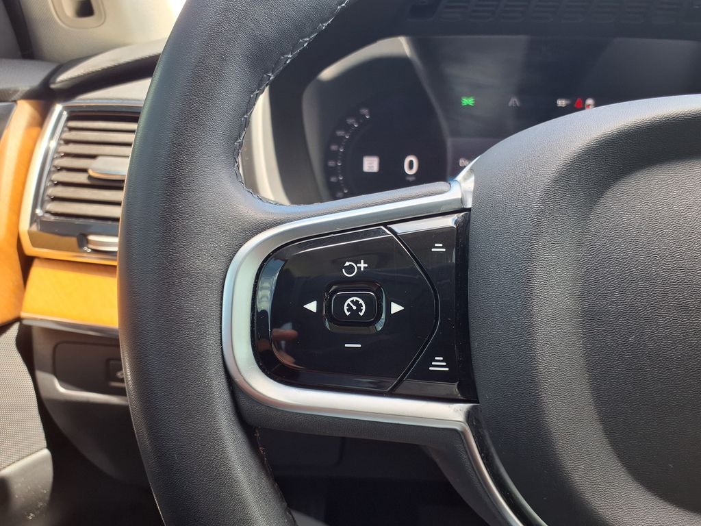 2023 Volvo XC90 B6 Plus 6-Seater