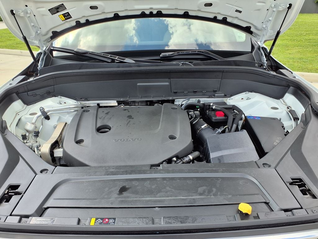 2025 Volvo XC90 B6 Plus 6-Seater