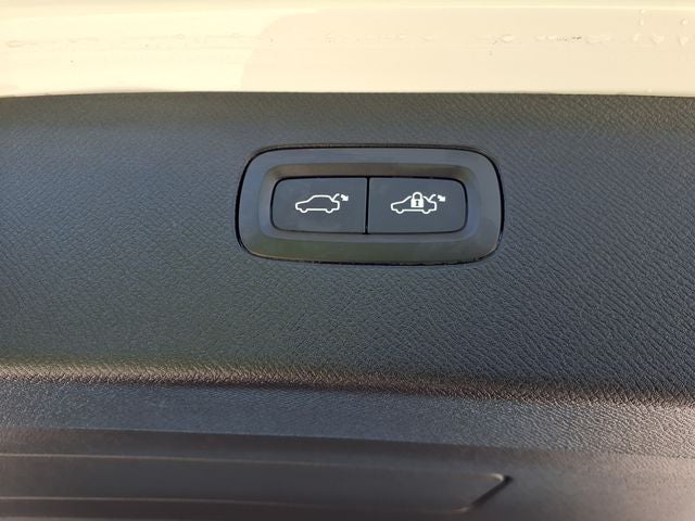 2023 Volvo XC90 B6 Plus 7-Seater