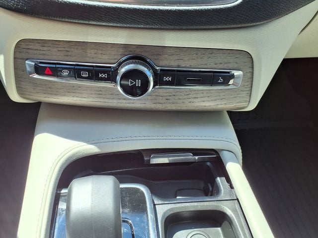2023 Volvo XC90 B6 Plus 7-Seater