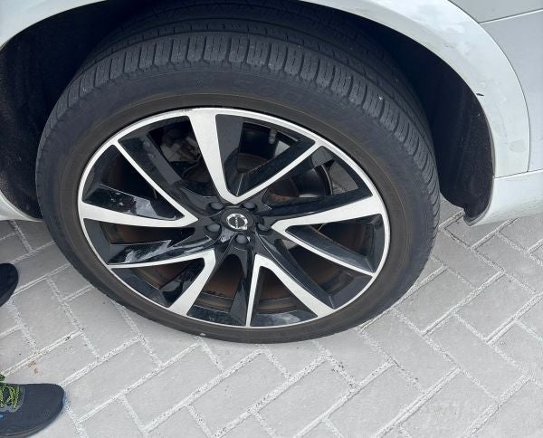 2023 Volvo XC90 B6 Plus 7-Seater