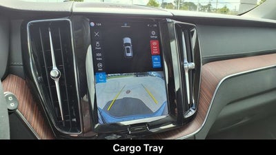 2023 Volvo XC60 B5 Ultimate Bright Theme
