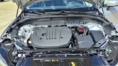 2023 Volvo XC60 B5 Ultimate Bright Theme