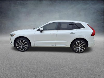 2023 Volvo XC60 B5 Ultimate Bright Theme