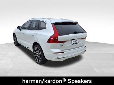 2023 Volvo XC60 B5 Ultimate Bright Theme