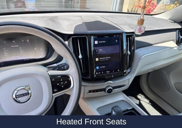 2023 Volvo XC60 B5 Plus Dark Theme