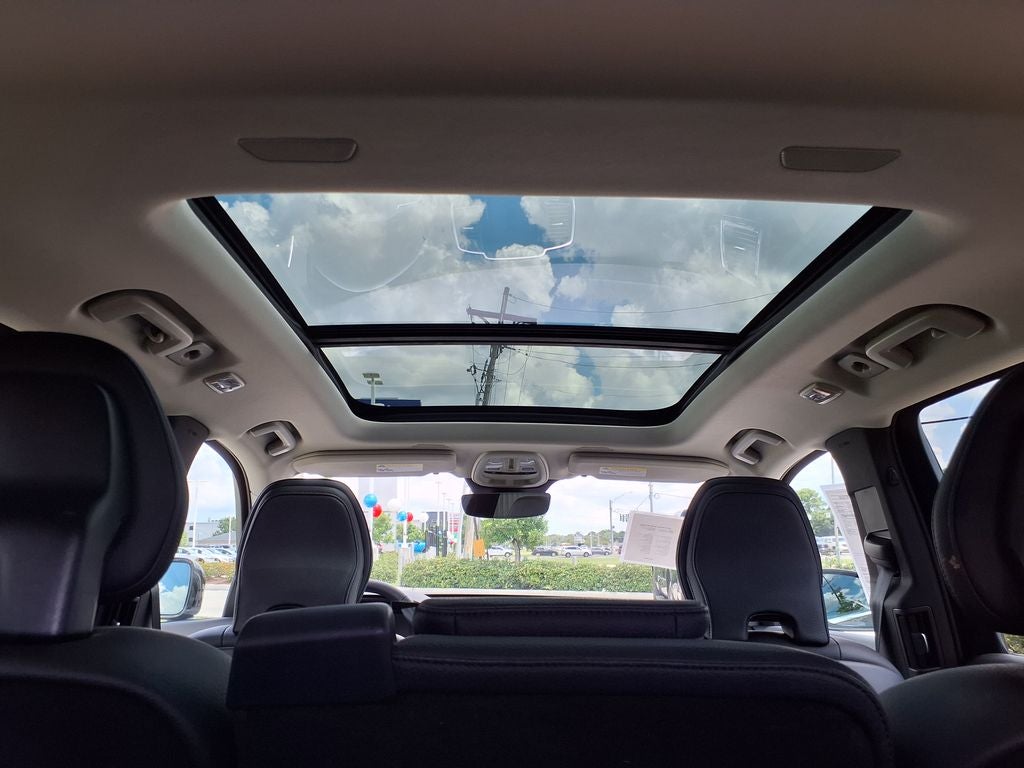 2024 Volvo XC90 B5 Plus
