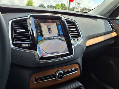2024 Volvo XC90 B5 Plus