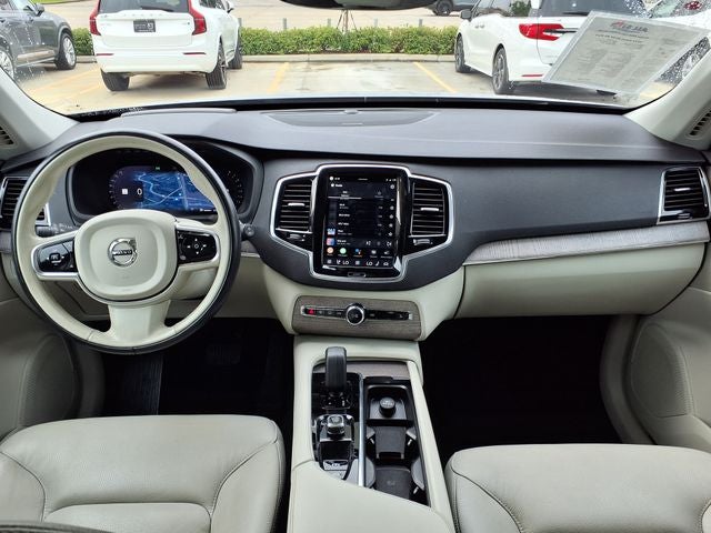 2023 Volvo XC90 B5 Plus