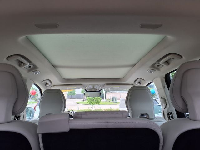 2023 Volvo XC90 B5 Plus