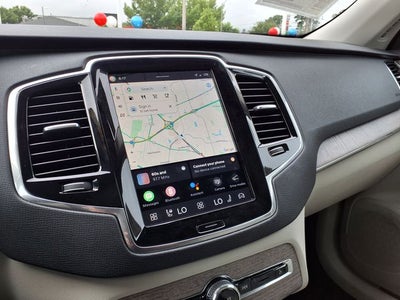 2023 Volvo XC90 B5 Plus