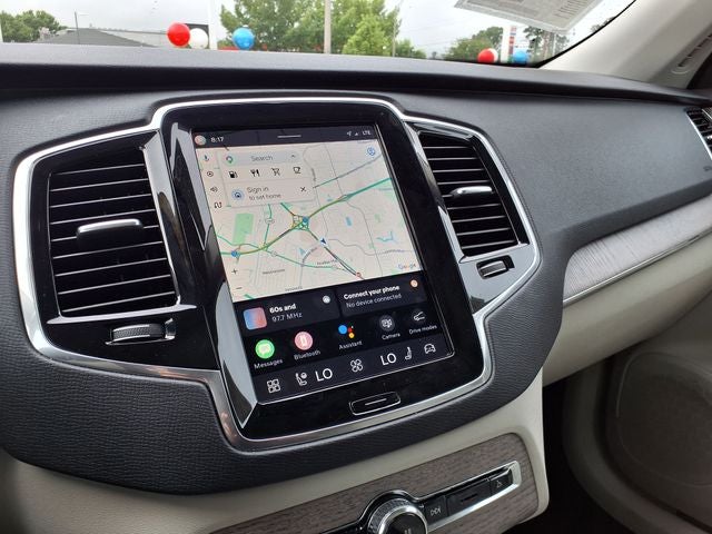 2023 Volvo XC90 B5 Plus