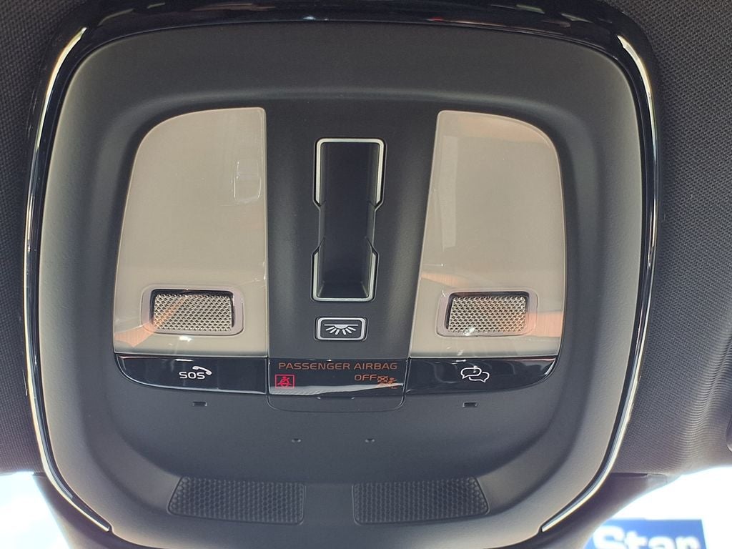 2023 Volvo XC60 B5 Ultimate Bright Theme