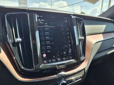 2023 Volvo XC60 B5 Ultimate Bright Theme