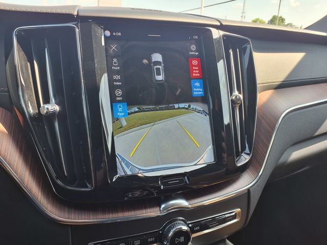 2023 Volvo XC60 B5 Ultimate Bright Theme