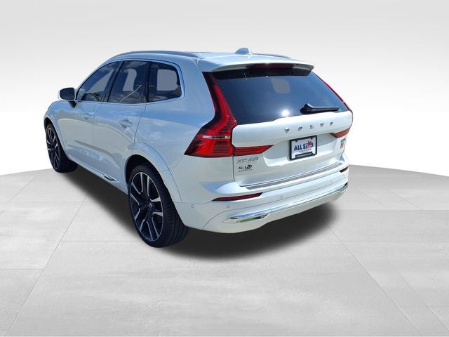 2023 Volvo XC60 B5 Ultimate Bright Theme