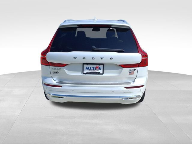 2023 Volvo XC60 B5 Ultimate Bright Theme