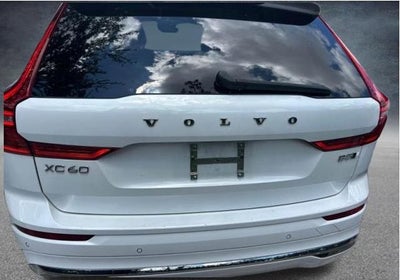 2023 Volvo XC60 B5 Ultimate Bright Theme