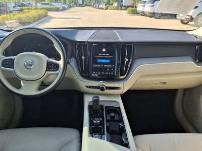 2024 Volvo XC60 B5 Plus Dark Theme