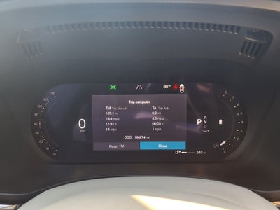 2024 Volvo XC60 B5 Plus Dark Theme