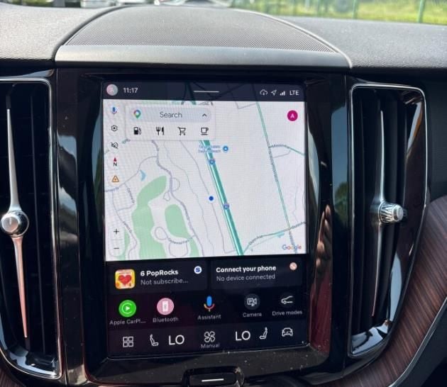 2024 Volvo XC60 B5 Plus Dark Theme