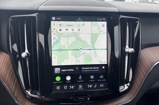 2024 Volvo XC60 B5 Plus Dark Theme