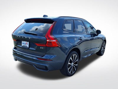 2023 Volvo XC60 B5 Plus Dark Theme