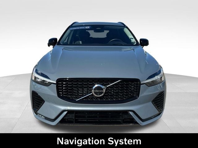 2023 Volvo XC60 B5 Ultimate Dark Theme