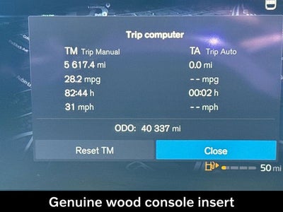 2023 Volvo XC60 B5 Ultimate Dark Theme