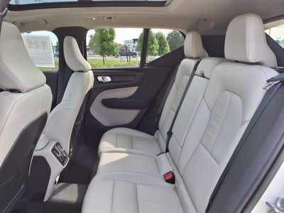 2023 Volvo XC40 Ultimate
