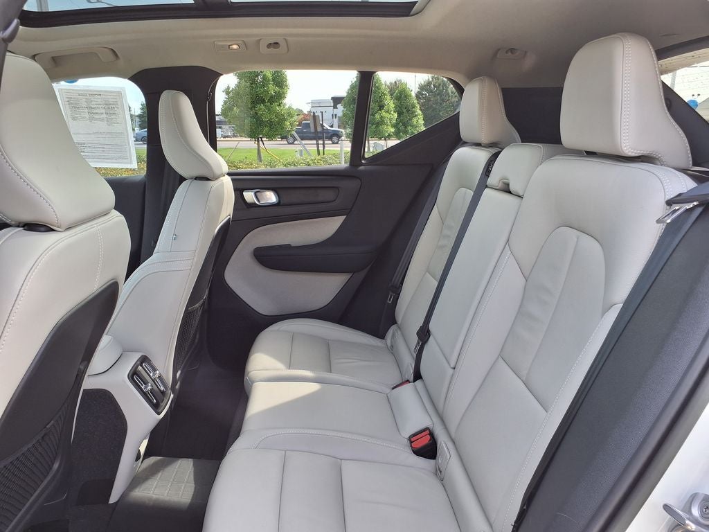 2023 Volvo XC40 Ultimate