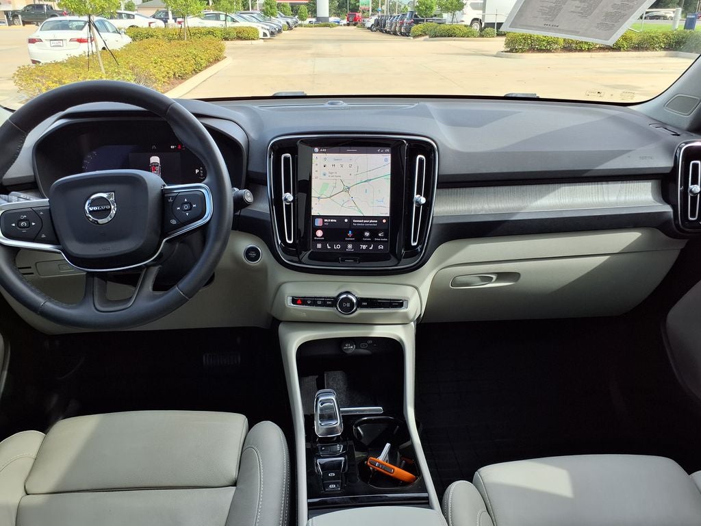 2023 Volvo XC40 Ultimate