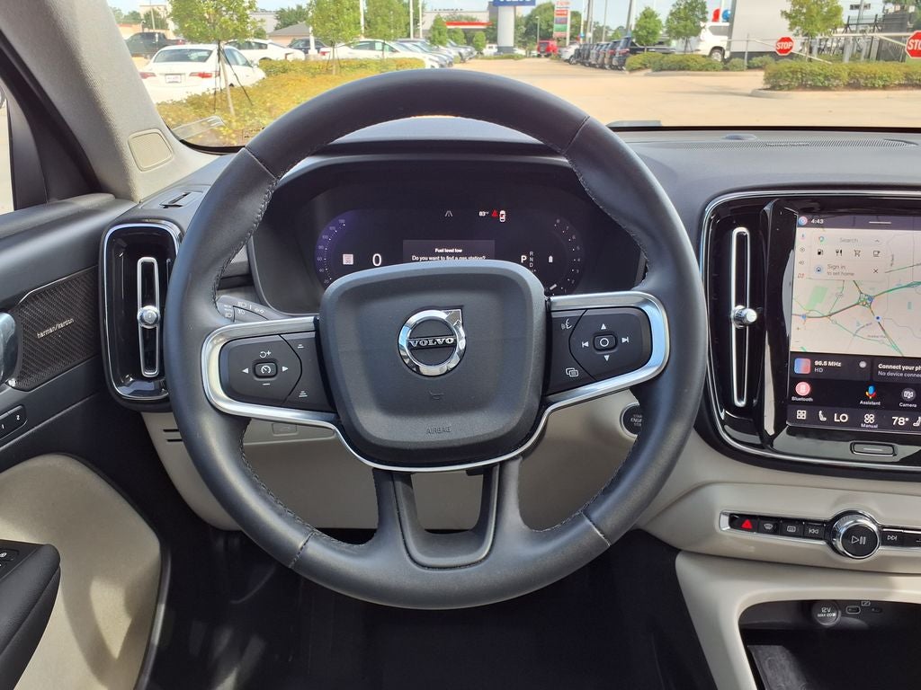 2023 Volvo XC40 Ultimate