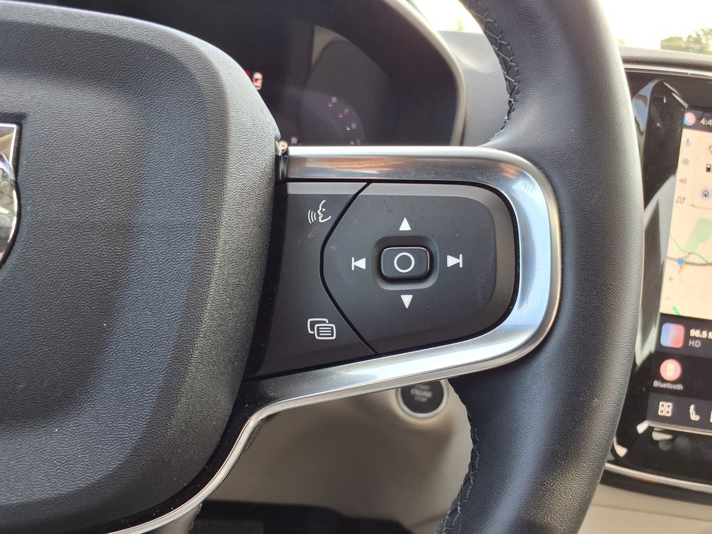 2023 Volvo XC40 Ultimate