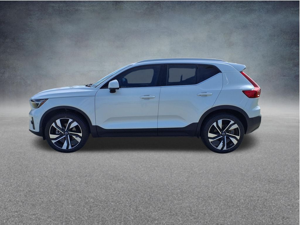 2023 Volvo XC40 Ultimate