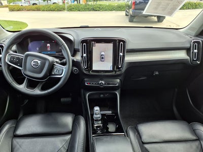 2023 Volvo XC40 Ultimate