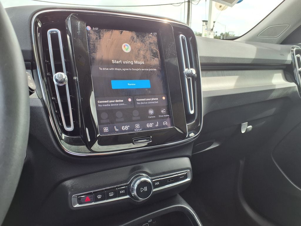 2023 Volvo XC40 Ultimate