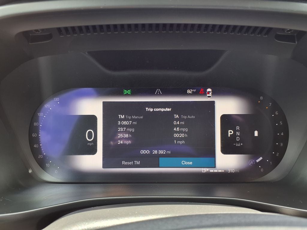 2023 Volvo XC40 Ultimate