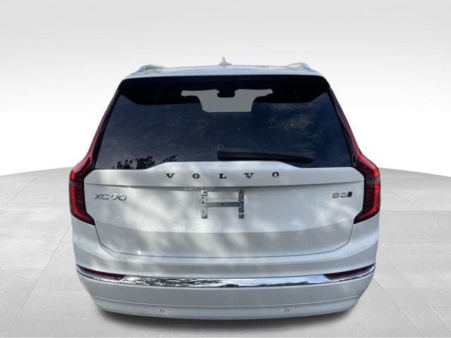 2026 Volvo XC90 B5 Plus