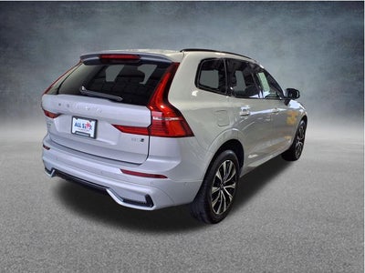 2025 Volvo XC60 B5 Plus