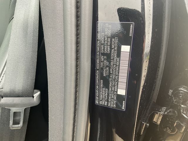 2025 Volvo XC60 B5 Core