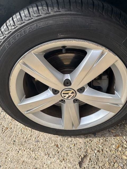 2015 Volkswagen Passat 1.8T Limited Edition