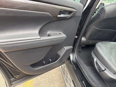 2021 Toyota Highlander Platinum