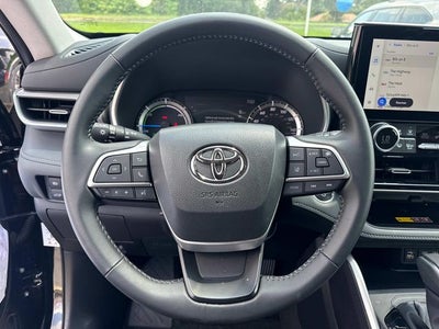 2026 Toyota Highlander Hybrid XLE