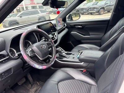 2022 Toyota Highlander XSE