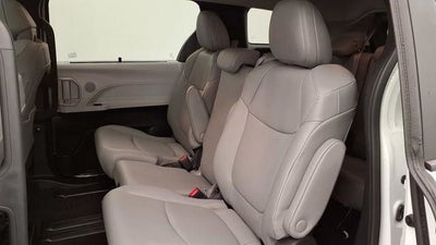 2025 Toyota Sienna XLE 8 Passenger