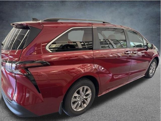 2026 Toyota Sienna XLE 7 Passenger