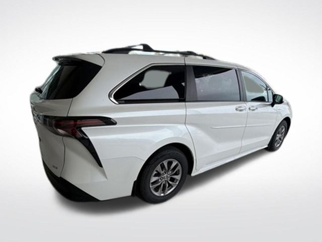 2026 Toyota Sienna XLE 7 Passenger